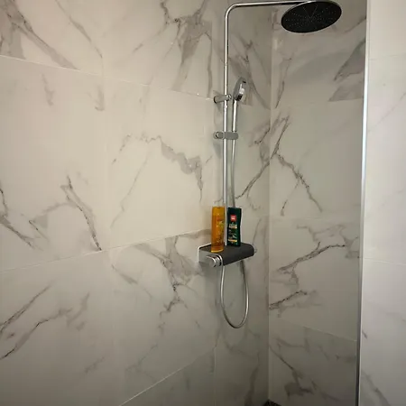 Grand Avec Coin Nuit Et Parking Apartmán Saint-Laurent-du-Var